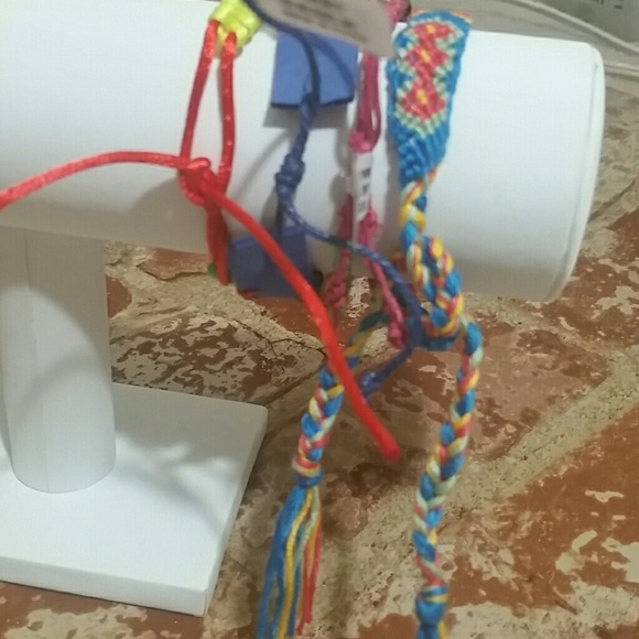 Friendship Bracelets Set of 4 Street Style macrame crochet Swifty - Picture 4 of 6